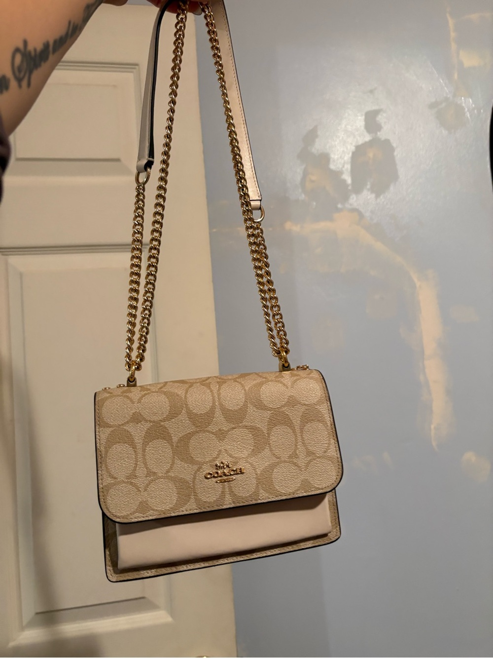 Coach Small Klare Crossbody Purse Beige/Light Tan Signature - Picture 2 of 13